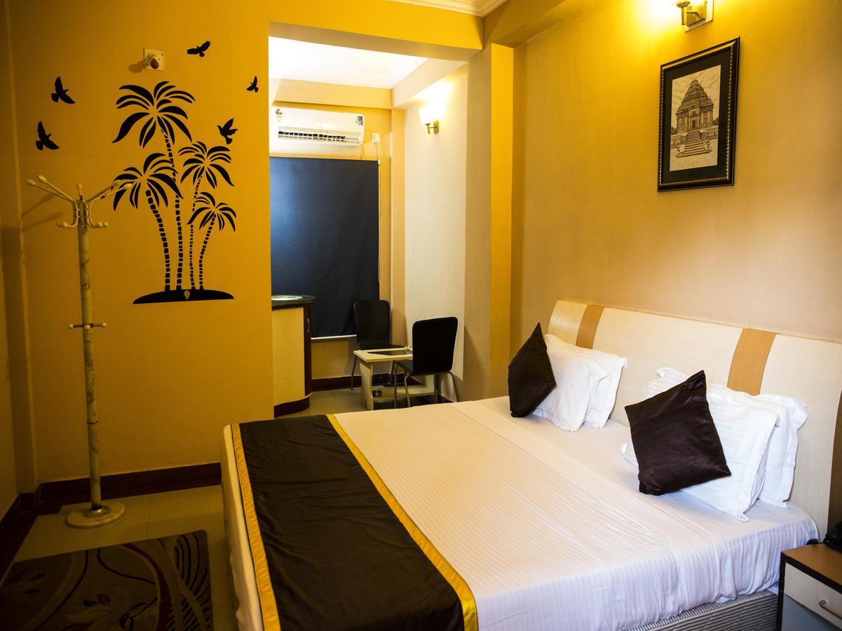 Oyo 3345 Shubham Beach Hotel Puri Exterior foto