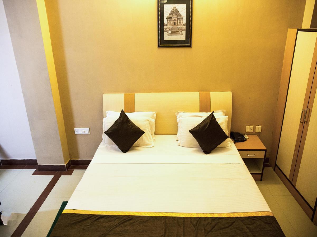 Oyo 3345 Shubham Beach Hotel Puri Exterior foto